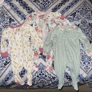 Onesies with mittens set